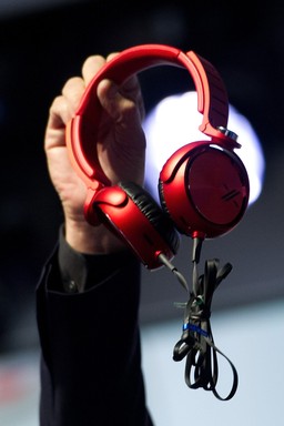 Rośnie sprzedaż muzyki w internecie. Spotify i Deezer wzmacniają polski rynek