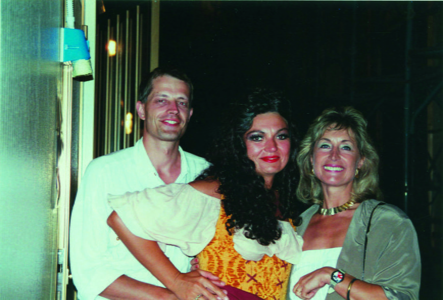 Jako Maddalena z Piotrem i moją agentką Ariane Calix-Hollaender po przedstawieniu Rigoletta w Rzymie, 1995 r.