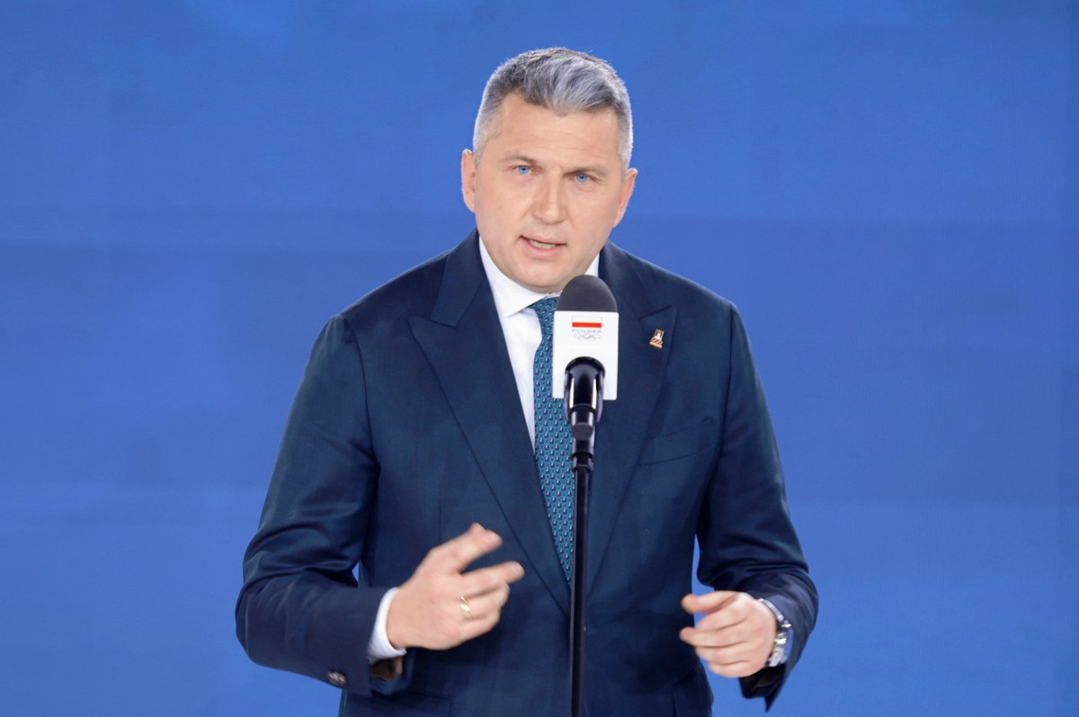 Prezesi związków sportowych proszą Radosława Piesiewicza, by podał się do dymisji