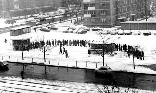 Kolejka do kiosku 