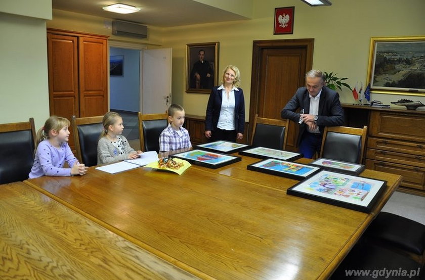 Dzieci odwiedziły prezydenta Gdyni Wojciecha Szczurka