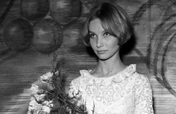 "Za jej Poli Raksy twarz..." Gdzie zniknęła najpiękniejsza z aktorek?