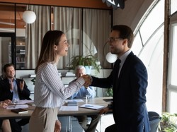 Firmy nie boją się inflacji. Aż 44 proc. z nich chce zwiększyć zatrudnienie