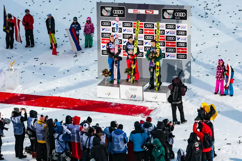 Podium konkursu. Kamil Stoch na najwyższym stopniu