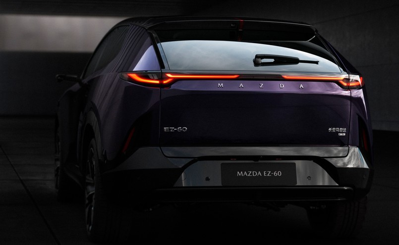 Nowa Mazda EZ-60