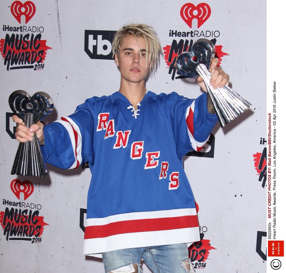 Justin Bieber z nagrodami iHeart Radio Awards