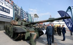 Czołgi, artyleria, nowe pociski oraz rakiety. Zobacz najnowszy i zmodernizowany sprzęt z kieleckich targów