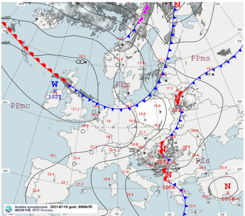 Mapa synoptyczna Europy (19.07 00UTC). Widoczne odsunięcie się burzowych niżów na wschód