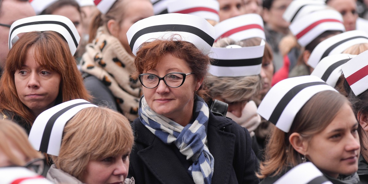 Jak zapowiedziała Dorota Gardias (w środku), możliwy jest nawet strajk generalny pielęgniarek i położnych