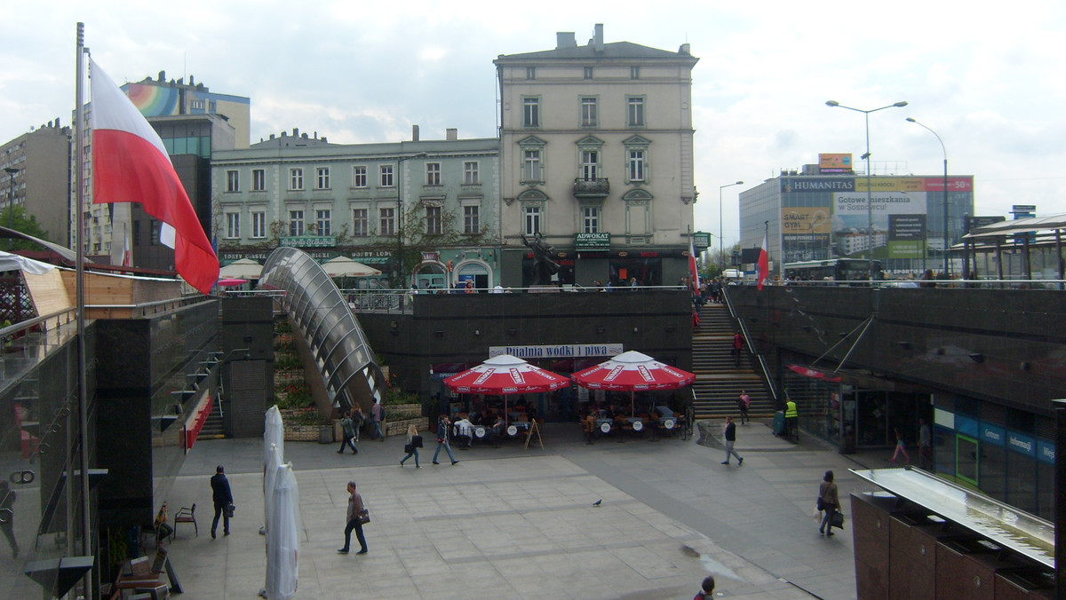 Szykują się spore zmiany w centrum Sosnowca. Do końca czerwca tamtejszy samorząd będzie dysponować projektem nowego zagospodarowania terenu przed głównym dworcem kolejowym. Projekt przygotują architekci z Katowic.