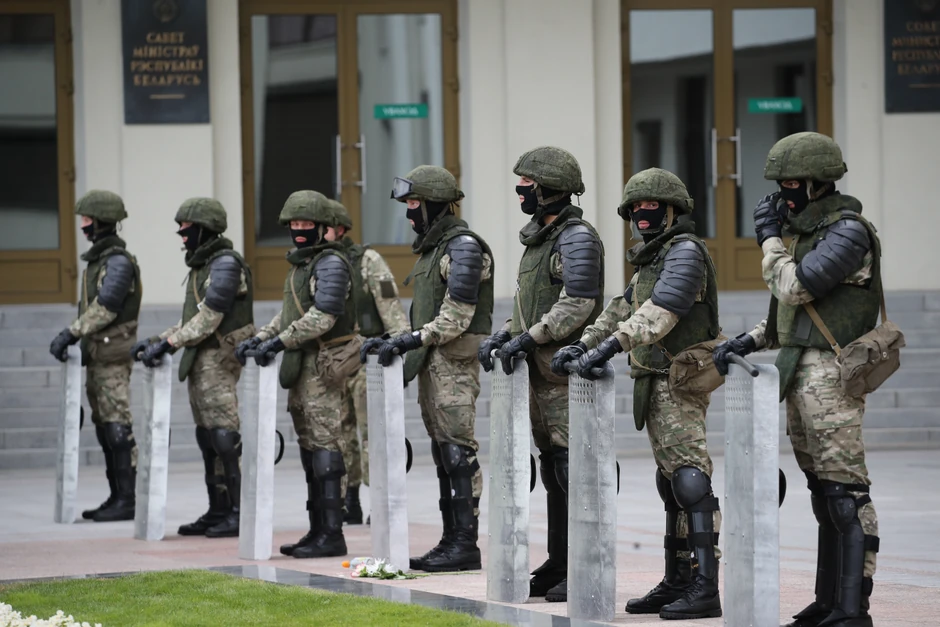 Beloruska vojska na protestima u Minsku
