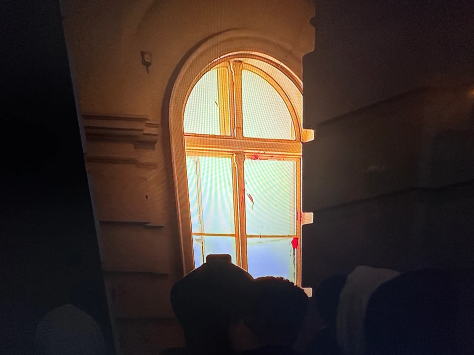 Plamen na prvom spratu Gradske kuće, protest Novi Sad