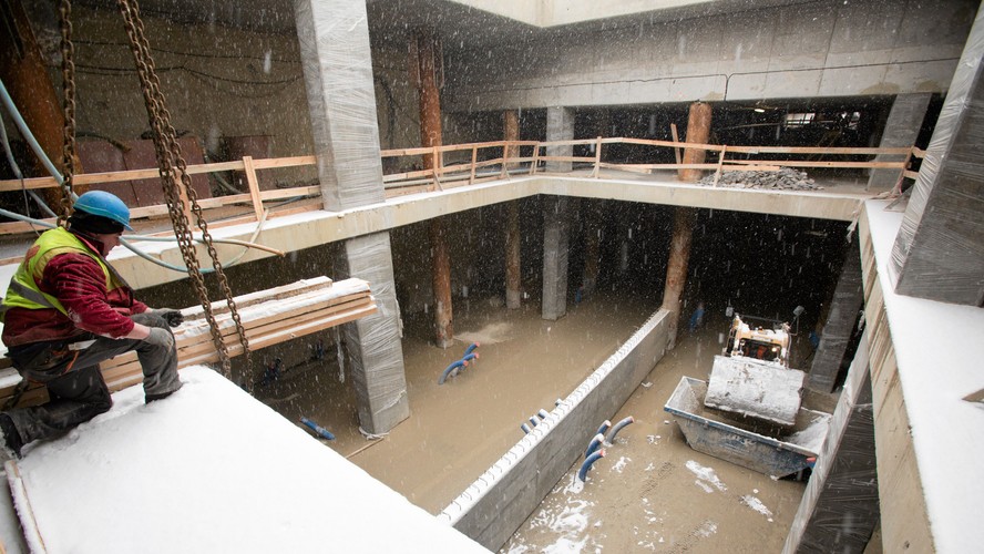 Według wykonawców prac, stacja 'Rondo Daszyńskiego' jest jedną z tych o największym stopniu zaawansowania robót. Na podobnym poziomie są 'Stadion Narodowy', 'Nowy Świat-Uniwersytet' i 'Dworzec Wileński'.