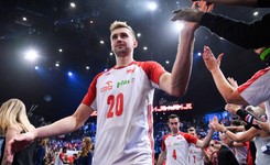 Mateusz Bieniek już po operacji. Nowi siatkarze na zgrupowaniu w Spale [WIDEO]