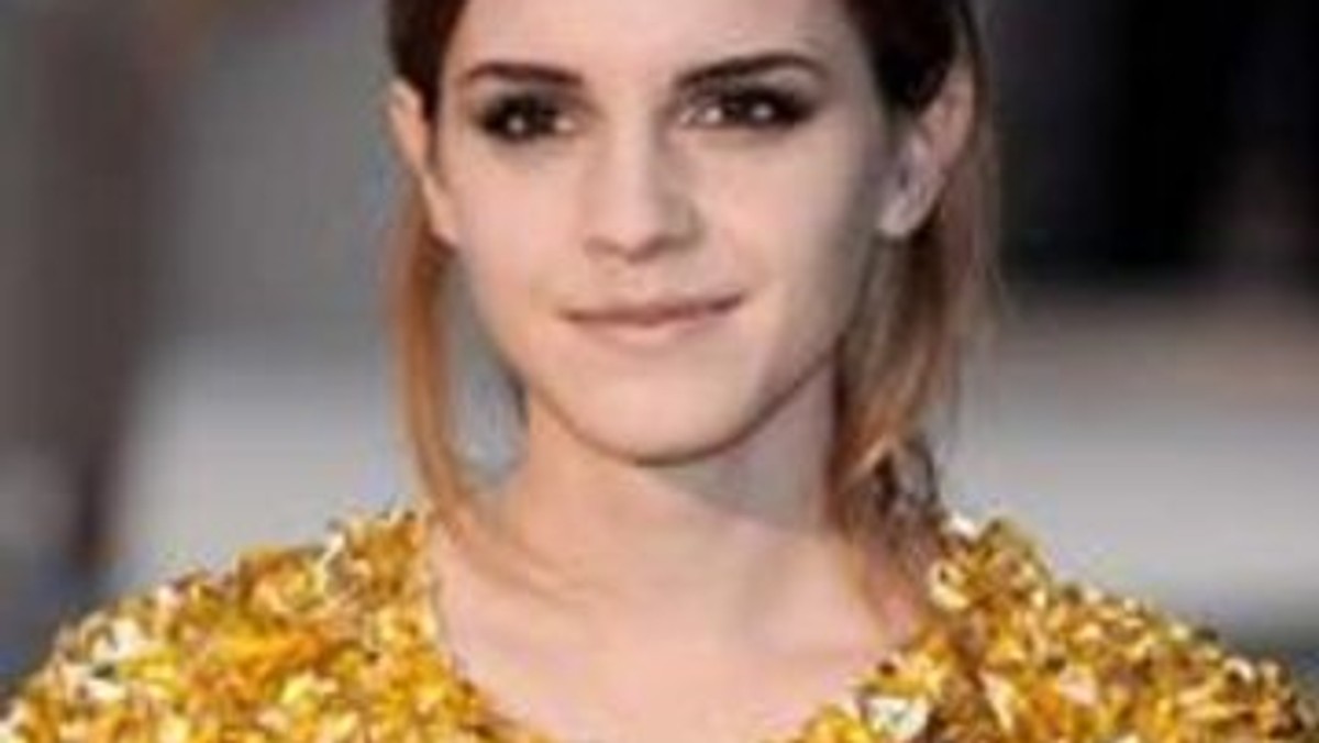 Emma Watson wciąż nie ma dość Harry’ego Pottera. Hermiona Granger z filmowej ekranizacji przygód młodego czarodzieja odwiedziła w Orlando na Florydzie park rozrywki stylizowany na szkołę magów w Hogwarcie. I naprawdę świetnie się bawiła. "To było bardzo ciekawe doświadczenie. Po raz pierwszy świat Harry’ego kojarzył mi się tylko z rozrywką, a nie z pracą - opowiadała. - Myślę, że fani sagi J.K. Rowling będą zachwyceni atrakcjami, które na nich czekają". (zdj.BE&amp;W)