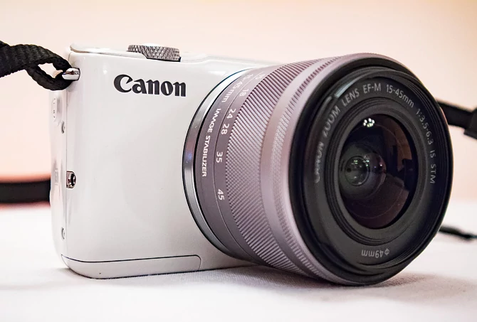 Canon EOS M10