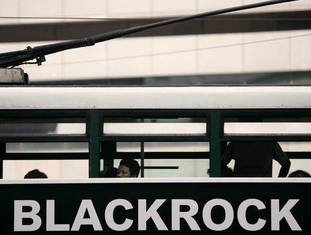 iShares, platforma transakcyjna należąca do amerykańskiego funduszu BlackRock, Inc. rozpoczęła notowanie na London Stock Exchange instrumentu ETF, iShares MSCI Poland ETF, dającego bezpośrednią ekspozycję na polski rynek, poinformowała spółka w komunikacie.