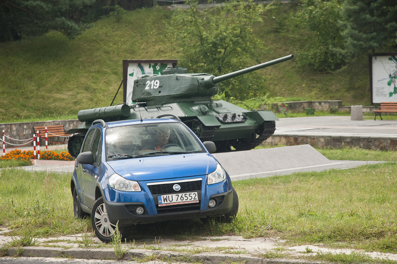 Test długodystansowy Fiat Sedici 1.6: fiacik, ale japoński