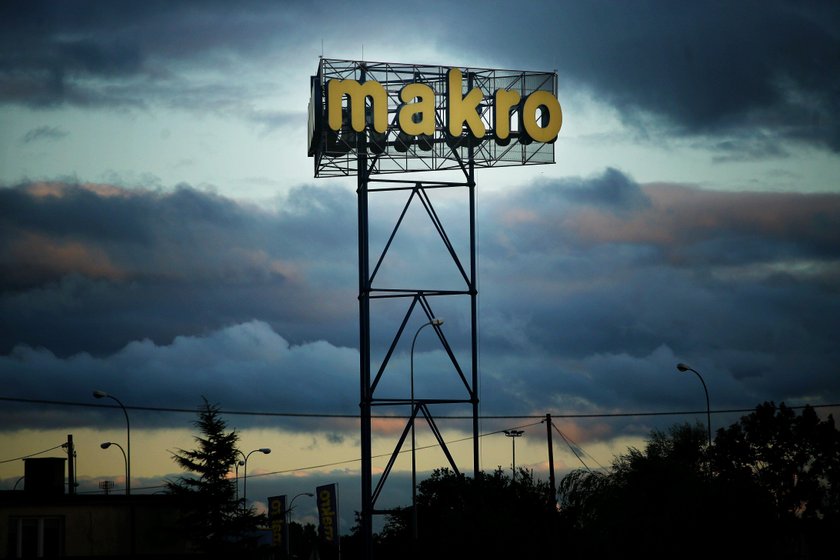 Makro