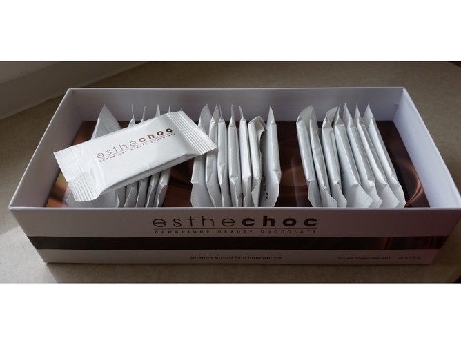 Jak zapewnić zdrowy wygląd skórze na dłużej?Esthechoc Beauty Cambridge Chocolate