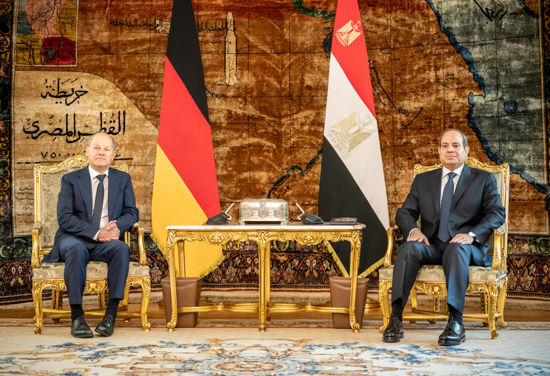 Olaf Scholz i Abd al-Fattah as-Sisi w Kairze, 18 października 2023 r.