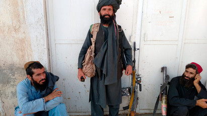 Összeomolhat Afganisztán? Amerika magukra hagyja az afgánokat