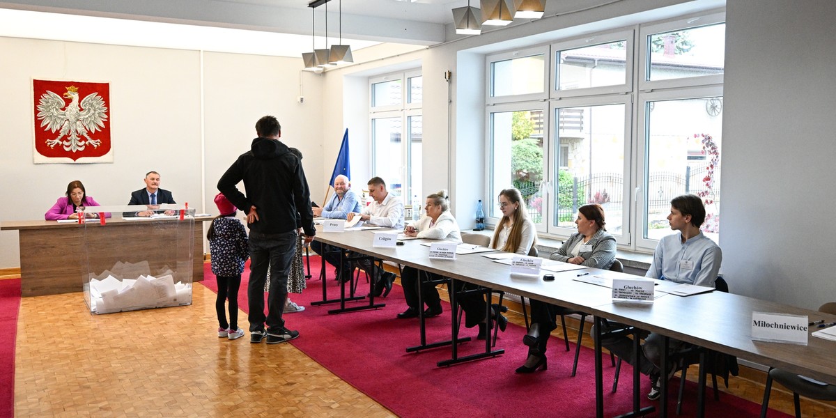 Wybory prezydenckie 2025. Late poll wskaże zwycięzcę. Kiedy go poznamy