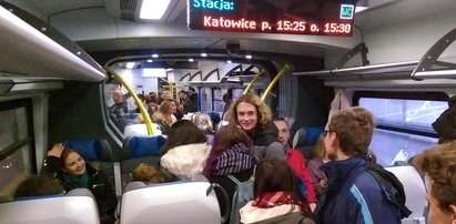 Tłok albo bus . Kolejowy horror w pociągach do Tychów