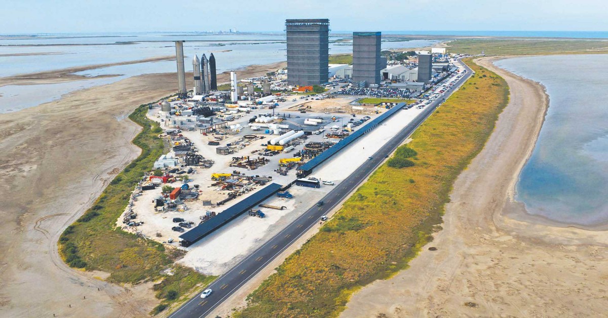 Miasto w cieniu rakiet. Pierwsza kolonia Muska nie powstała na Marsie