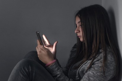 Mit tesz a közösségi média serdülőink testképével? Egy kutatás aggasztó eredményei