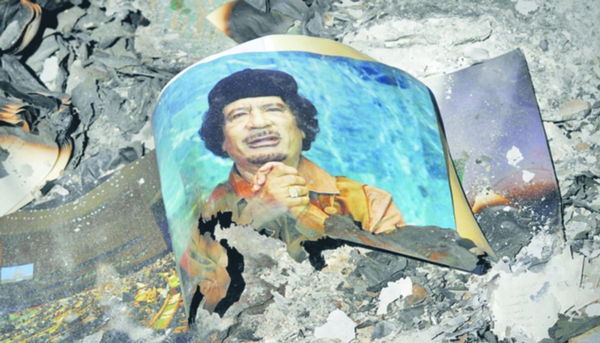 Kaddafi zginął dokładnie miesiąc po rozpoczęciu ofensywy przez rebeliantów AP