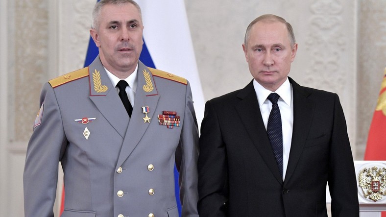 Gen. Rustam Muradow i Władimir Putin