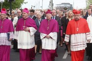 biskupi Sławoj Leszek Głódź Marek Jędraszewski Stanisław Dziwisz