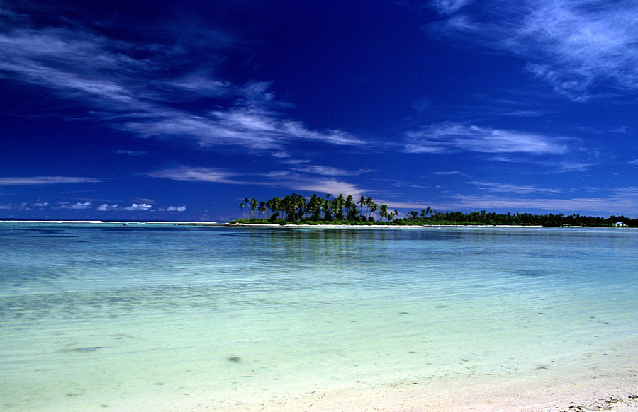 Kiribati - raj, który pochłoną fale