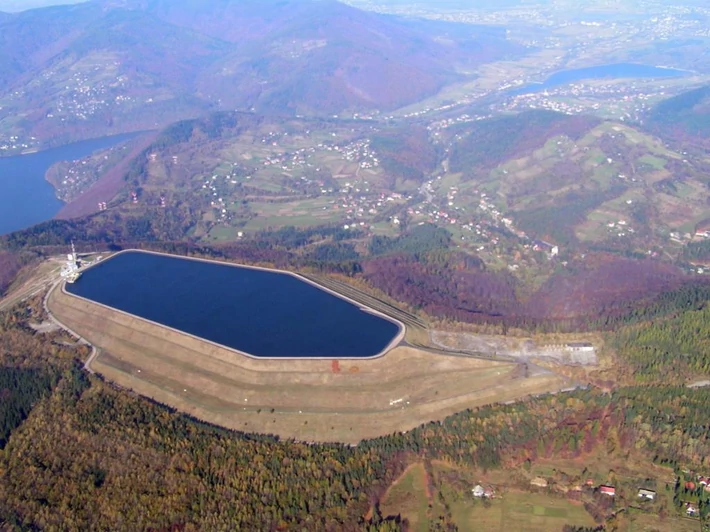 Zbiornik utworzony na potrzeby Elektrowni Porąbka-Żar