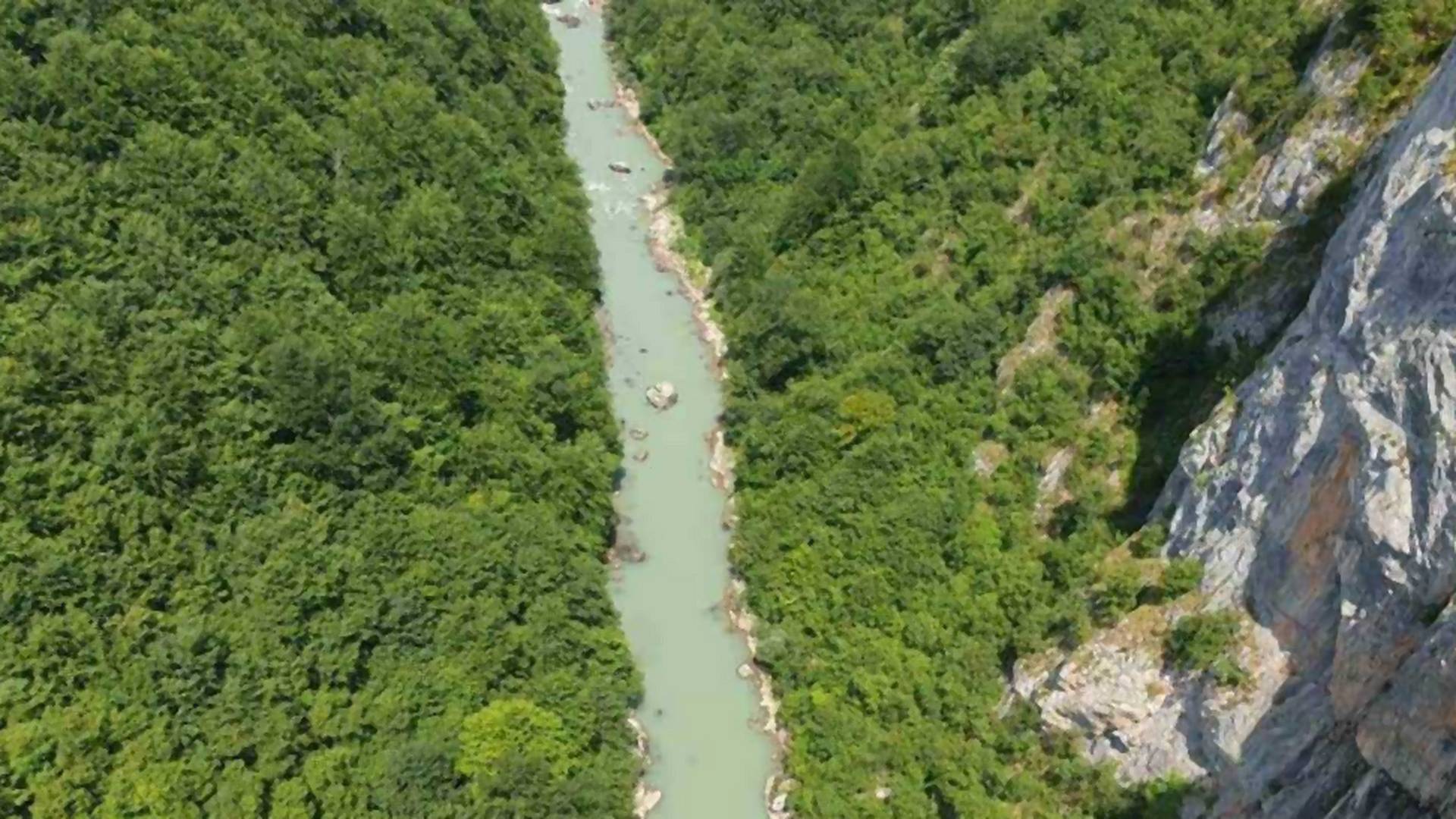 Ekološka katastrofa na pomolu: Reka Tara zamućena betonom i glinom zbog hidroelektrana