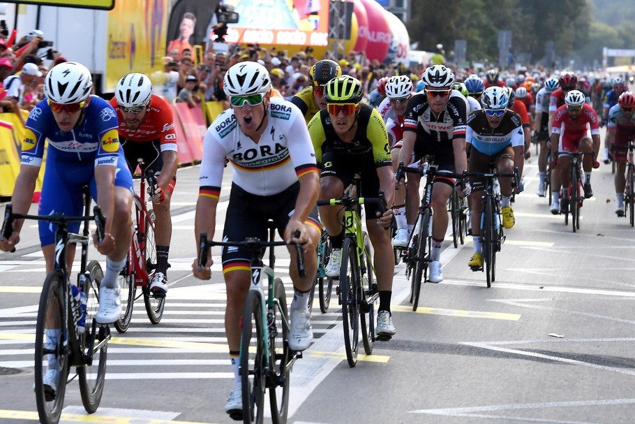 Niemiec Pascal Ackermann z ekipy Bora-Hansgrohe wygrał pierwszy etap 75. Tour de Pologne.