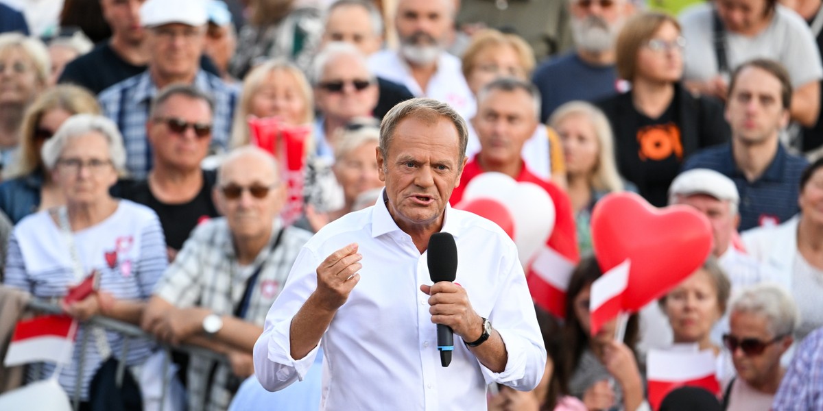 Przewodniczący Platformy Obywatelskiej Donald Tusk podczas spotkania z sympatykami ugrupowania w Skarżysku-Kamiennej.