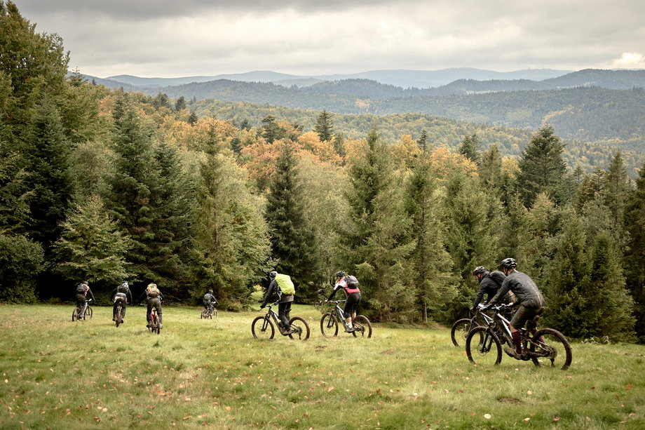 W górach można dziś spotkać rowerzystów w każdym wieku i kondycji. 
