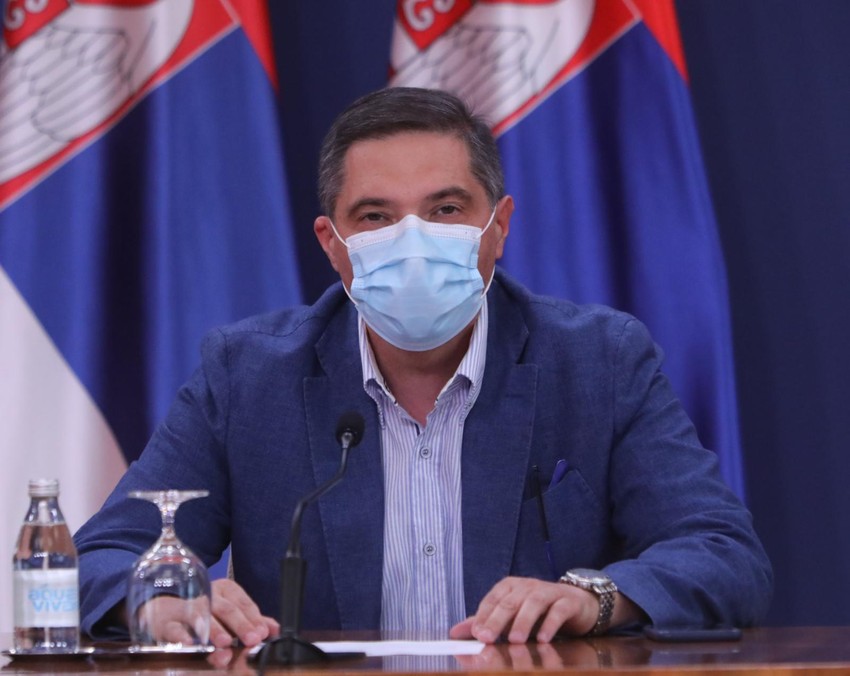 Profesor Nebojša Lađević