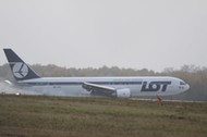 Lądowanie Boeing 767 LOT kpt. Wrona