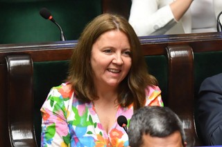 Posłanka PiS o podręczniku do HiT: Fragment dotyczący in vitro powinien zostać usunięty