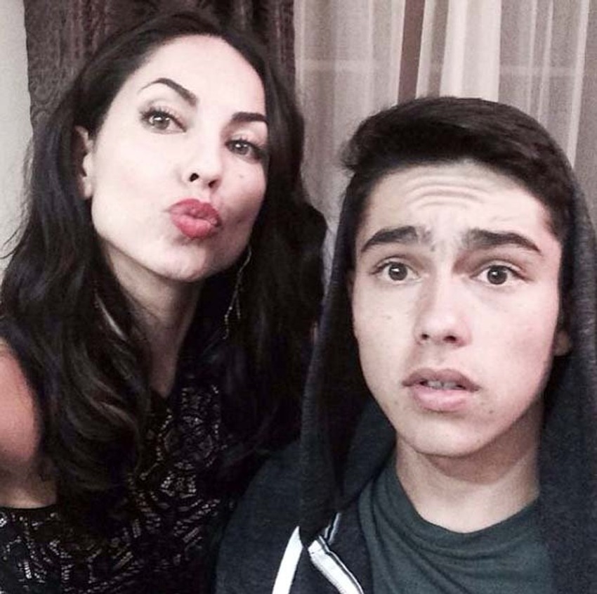 Serhij uživa da se slika sa mamom, a fotografije objavljuje na Instagramu