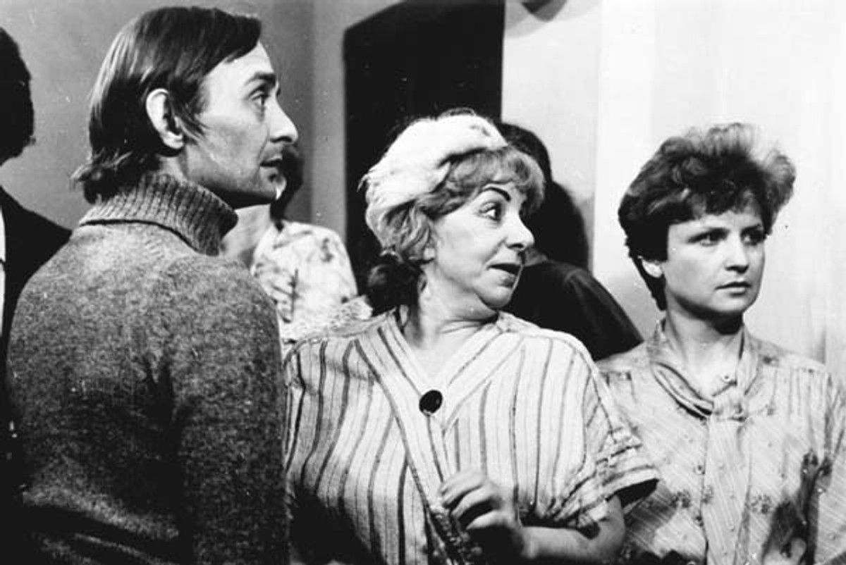 Wydany na DVD serial "Alternatywy 4" sprzedaje się lepiej niż hity światowego kina. Na zdj. od lewej: Jerzy Bończak, Zofia Czerwińska i Stanisława Celińska. Foto: arch.