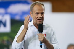 Burza w PPS po zapowiedzi Tuska. "Dowiedzieliśmy się o tym z przekazów"