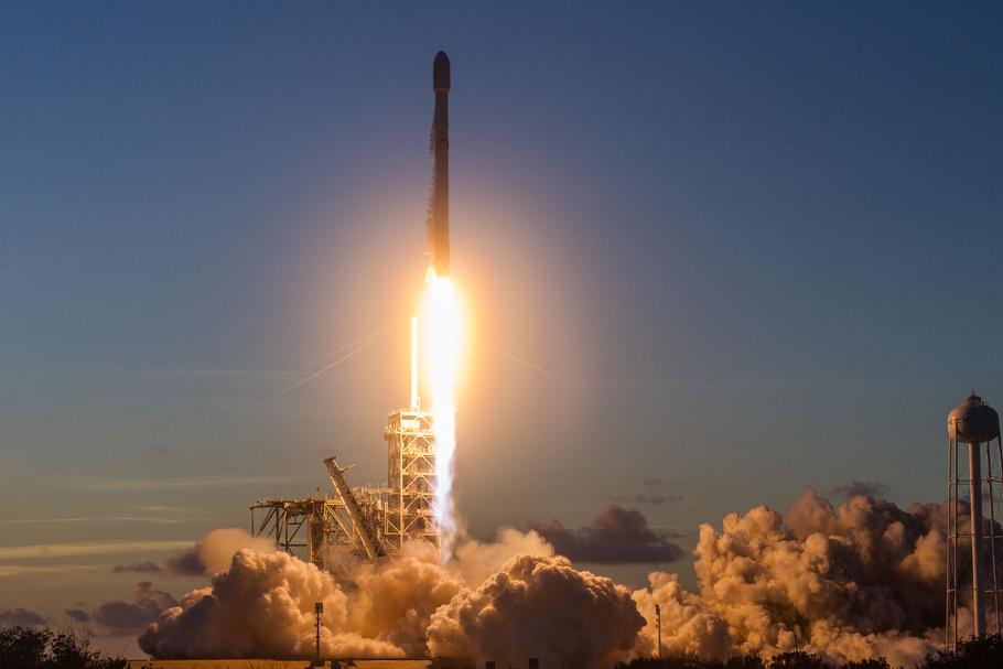 Start rakiety Falcon 9 SpaceX