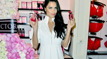Adriana Lima promuje perfumy Bombshell