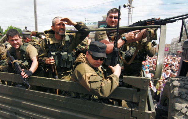 W Doniecku trwają walki między ukraińską armią a separatystami EPA/PHOTOMIG