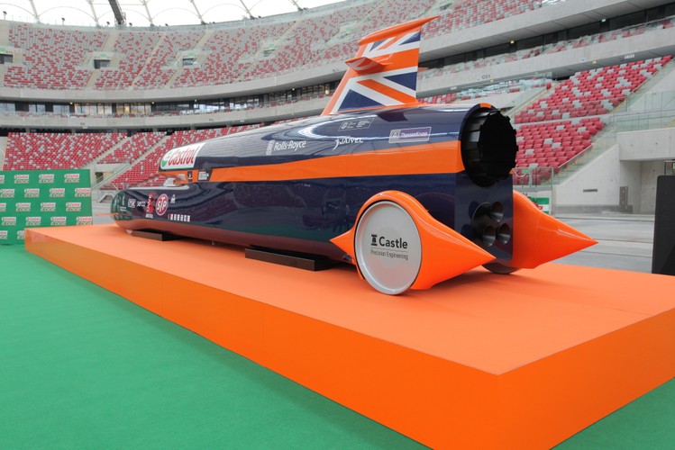 Replika pojazdu bloodhound SSC