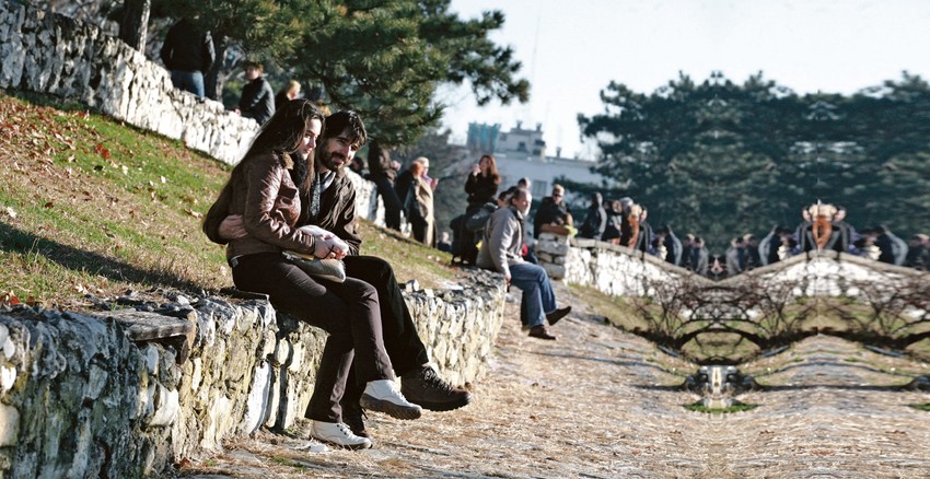 Mladi se sve teže odlučuju na odvajanje od roditelja